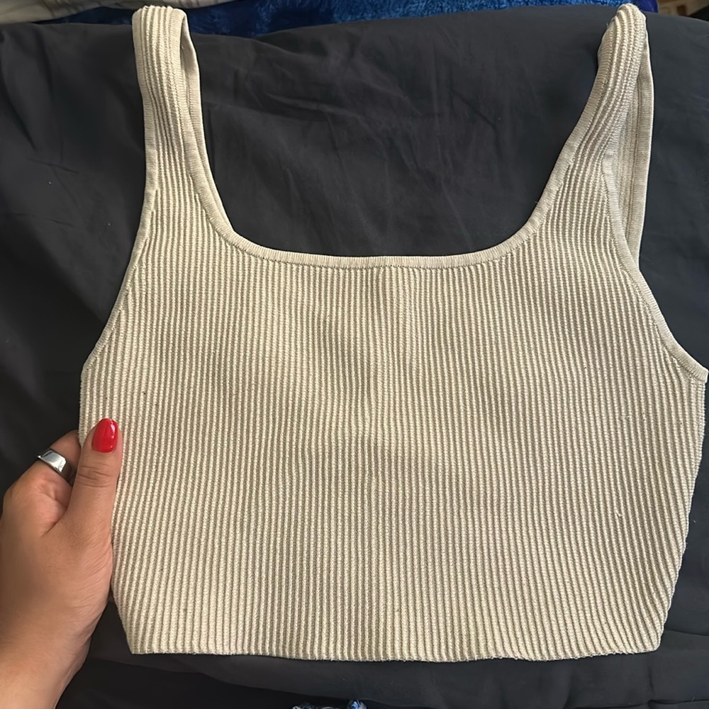 🤎 Aritzia Babaton Knit Crop Top